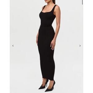 NWOT Naked Wardrobe NW Midi Skirt in Black SZ XS